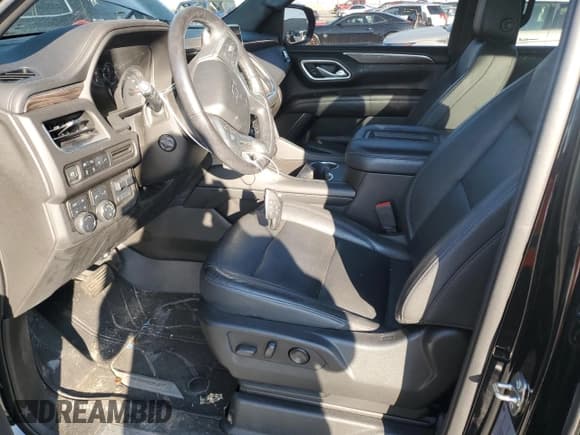 ✅ 2021 Chevrolet Suburban Z71 • VIN: 1GNSKDKD8MR214477 • Lot: 68917445. Listed on Copart with 72,315 mi. Free auction sales archive from the USA and detailed vehicle history report at DreamBid. Image 7.