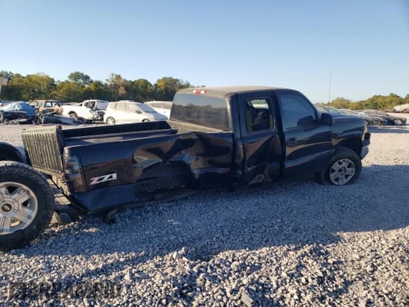 ✅ 2003 Chevrolet Silverado 1500 LS • VIN: 2GCEK19T931253894 • Лот: 75625644. Опубликован ранее на Copart с пробегом Не указан. Бесплатный доступ к архиву аукционных продаж из США и подробный отчёт об истории автомобиля на DreamBid. Изображение 3.
