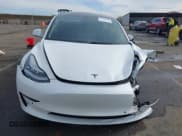 ✅ 2020 Tesla Model 3 Long Range • VIN: 5YJ3E1EB9LF621712 • Lot: 43666600. Wystawiony na IAAI z przebiegiem 177 008 mil. Bezpłatny archiwum sprzedaży aukcyjnych z USA i szczegółowy raport historii pojazdu na DreamBid. Zdjęcie 12.