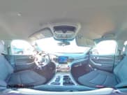 ✅ 2022 Ford Explorer XLT • VIN: 1FMSK7DH9NGB41476 • Lot: 90718725. Wystawiony na Copart z przebiegiem 118 749 mil. Bezpłatny archiwum sprzedaży aukcyjnych z USA i szczegółowy raport historii pojazdu na DreamBid. Zdjęcie 15.