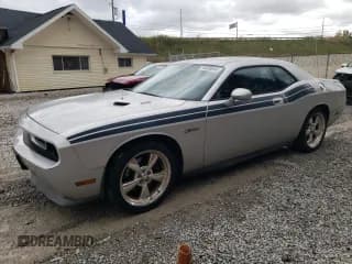 ✅ 2010 Dodge Challenger R/T Classic • VIN: 2B3CJ5DT4AH103190 • Lot: 76339514. Wystawiony na Copart z przebiegiem 80 086 mil. Bezpłatny archiwum sprzedaży aukcyjnych z USA i szczegółowy raport historii pojazdu na DreamBid. Zdjęcie 1.
