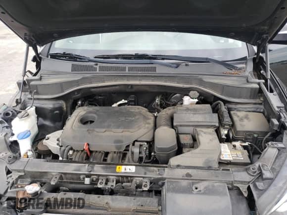 ✅ 2018 Hyundai Santa Fe 2.4L • VIN: 5NMZUDLBXJH099766 • Lot: 58724422. Wystawiony na Copart z przebiegiem 39 970 mil mil. Skorzystaj z bezpłatnego archiwum sprzedaży aukcyjnych z USA i zobacz szczegółowy raport historii pojazdu na DreamBid. Zdjęcie 7.