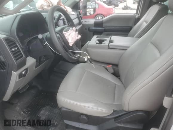 ✅ 2019 Ford F-250 XL • VIN: 1FT7X2A61KEE87031 • Lot: 81205825. Listed on Copart with 63,031 mi. Free auction sales archive from the USA and detailed vehicle history report at DreamBid. Image 7.