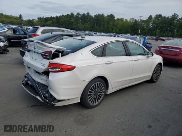 ✅ 2017 Ford Fusion Titanium • VIN: 3FA6P0D97HR173482 • Lot: 56623655. Listed on Copart with 85,086 mi. Free auction sales archive from the USA and detailed vehicle history report at DreamBid. Image 3.