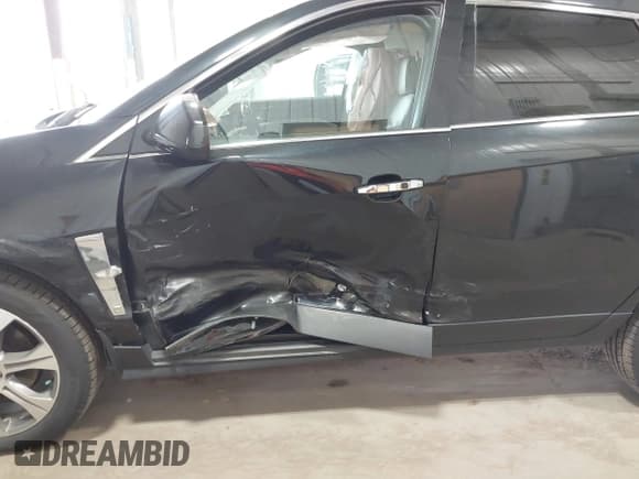 ✅ 2012 Cadillac SRX Premium Collection • VIN: 3GYFNFE35CS646675 • Lot: 42882951. Listed on IAAI with 71,367 mi. Free auction sales archive from the USA and detailed vehicle history report at DreamBid. Image 6.