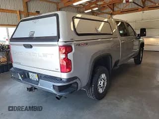 ✅ 2022 Chevrolet Silverado 2500HD LT • VIN: 1GC1YNE79NF223349 • Lot: 42683417. Wystawiony na IAAI z przebiegiem 125 074 mil. Bezpłatny archiwum sprzedaży aukcyjnych z USA i szczegółowy raport historii pojazdu na DreamBid. Zdjęcie 1.