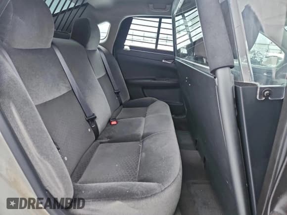 ✅ 2016 Chevrolet Impala LS • VIN: 2G1WA5E37G1153604 • Lot: 92281955. Wystawiony na Copart z przebiegiem 104 222 mil. Bezpłatny archiwum sprzedaży aukcyjnych z USA i szczegółowy raport historii pojazdu na DreamBid. Zdjęcie 10.