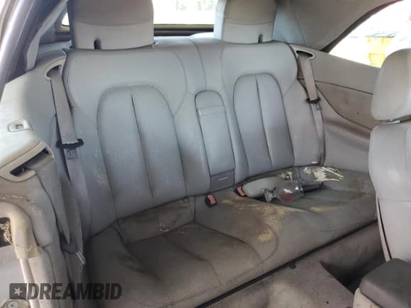 ✅ 2003 Mercedes-Benz CLK 320 • VIN: WDBLK65G53T136190 • Lot: 66963195. Wystawiony na Copart z przebiegiem 173 225 mil. Bezpłatny archiwum sprzedaży aukcyjnych z USA i szczegółowy raport historii pojazdu na DreamBid. Zdjęcie 10.