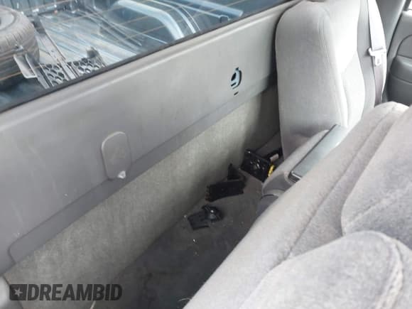 ✅ 2006 Chevrolet Silverado 1500 Work Truck • VIN: 1GCEC14Z46Z222427 • Лот: 43603035. Опубликован ранее на IAAI с пробегом 134 387 миль. Бесплатный доступ к архиву аукционных продаж из США и подробный отчёт об истории автомобиля на DreamBid. Изображение 8.