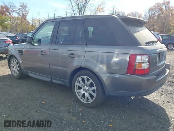 ✅ 2008 Land Rover Range Rover Sport HSE • VIN: SALSK25418A151731 • Lot: 43589366. Wystawiony na IAAI z przebiegiem 151 921 mil. Bezpłatny archiwum sprzedaży aukcyjnych z USA i szczegółowy raport historii pojazdu na DreamBid. Zdjęcie 3.