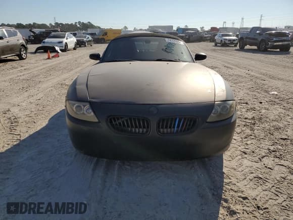 ✅ 2005 BMW Z4 3.0i • VIN: 4USBT53555LT28809 • Lot: 74729264. Listed on Copart with Not provided. Free auction sales archive from the USA and detailed vehicle history report at DreamBid. Image 5.