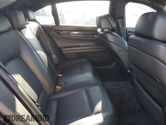 ✅ 2010 BMW 7 Series 750Li • VIN: WBAKB8C58ACY63943 • Лот: 45208745. Опубликован ранее на Copart с пробегом 112 531 миль. Бесплатный доступ к архиву аукционных продаж из США и подробный отчёт об истории автомобиля на DreamBid. Изображение 10.