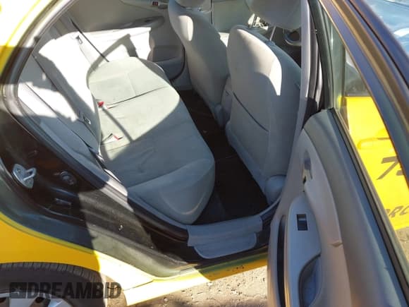 ✅ 2010 Toyota Corolla • VIN: 2T1BU4EE3AC241244 • Lot: 43224974. Listed on IAAI with 231,992 mi. Free auction sales archive from the USA and detailed vehicle history report at DreamBid. Image 8.