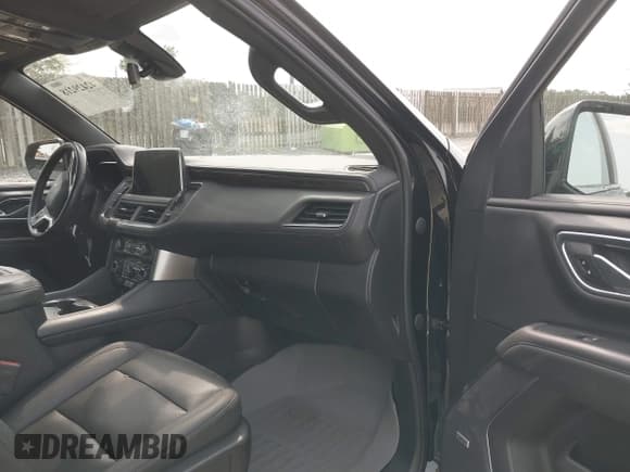 ✅ 2022 Chevrolet Suburban LT • VIN: 1GNSKCKDXNR195278 • Lot: 42429218. Listed on IAAI with 86,022 mi. Free auction sales archive from the USA and detailed vehicle history report at DreamBid. Image 5.