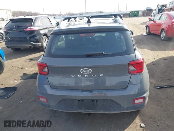 ✅ 2020 Hyundai Venue SEL • VIN: KMHRC8A30LU026001 • Lot: 41666075. Listed on IAAI with 73,025 mi. Free auction sales archive from the USA and detailed vehicle history report at DreamBid. Image 16.