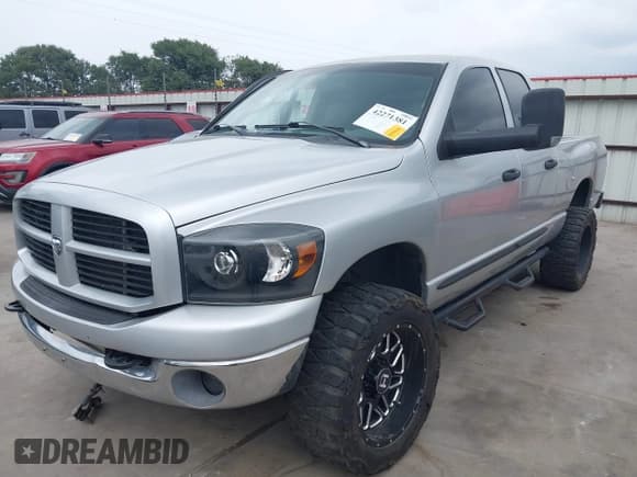 ✅ 2007 Dodge 2500 SLT • VIN: 3D7KS28C57G761938 • Lot: 42271381. Listed on IAAI with 290,275 mi. Free auction sales archive from the USA and detailed vehicle history report at DreamBid. Image 18.