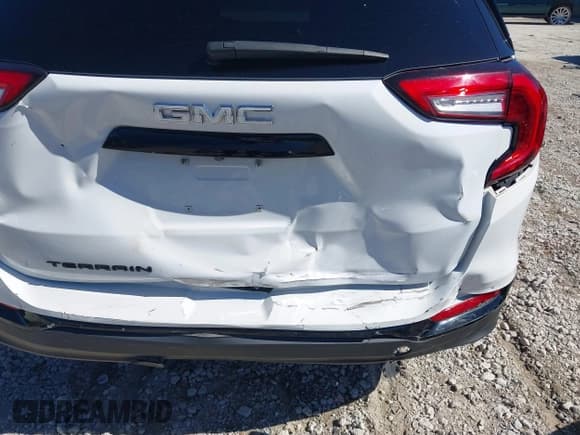 ✅ 2022 GMC Terrain SLE • VIN: 3GKALMEV6NL278486 • Lot: 43484785. Listed on IAAI with 28,481 mi. Free auction sales archive from the USA and detailed vehicle history report at DreamBid. Image 17.