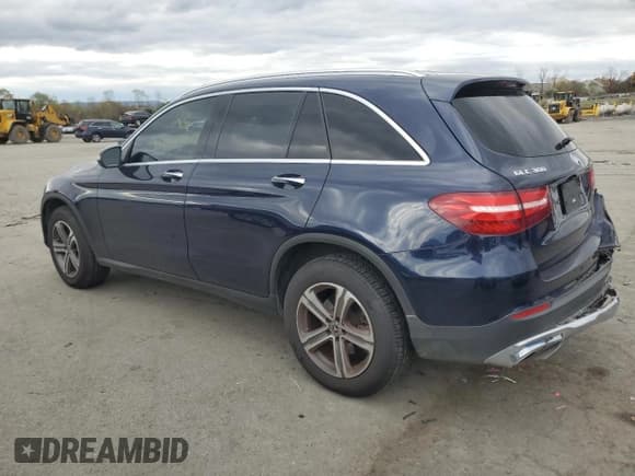✅ 2019 Mercedes-Benz GLC 300 • VIN: WDC0G4KB8KV161858 • Лот: 89992005. Опубликован ранее на Copart с пробегом 69 953 миль. Бесплатный доступ к архиву аукционных продаж из США и подробный отчёт об истории автомобиля на DreamBid. Изображение 2.