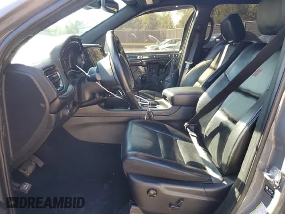 ✅ 2021 Dodge Durango R/T • VIN: 1C4SDJCT6MC638654 • Lot: 86298755. Wystawiony na Copart z przebiegiem 87 706 mil. Bezpłatny archiwum sprzedaży aukcyjnych z USA i szczegółowy raport historii pojazdu na DreamBid. Zdjęcie 7.