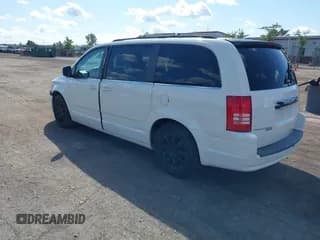 ✅ 2008 Chrysler Town & Country Touring • VIN: 2A8HR54PX8R108343 • Lot: 43082645. Listed on IAAI with 123,954 mi. Free auction sales archive from the USA and detailed vehicle history report at DreamBid. Image 3.