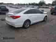2015 Hyundai Sonata SE z VIN 5NPE24AF8FH208326, wystawiony jako IAAI lot #43370127 z przebiegiem Nie podano mil oraz . Historia ofert i sprzedaży dostępna na DreamBid. Obrazek 4.