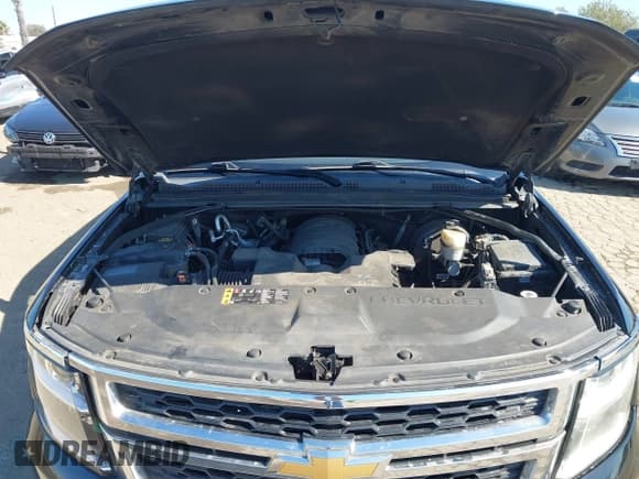 ✅ 2020 Chevrolet Suburban LT • VIN: 1GNSCHKC8LR117497 • Lot: 43092124. Wystawiony na IAAI z przebiegiem 59 482 mil. Bezpłatny archiwum sprzedaży aukcyjnych z USA i szczegółowy raport historii pojazdu na DreamBid. Zdjęcie 10.