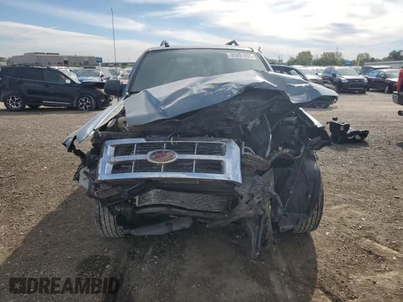 ✅ 2010 Ford Escape XLT • VIN: 1FMCU9DG9AKA52130 • Лот: 85891695. Опубликован ранее на Copart с пробегом 138 737 миль. Бесплатный доступ к архиву аукционных продаж из США и подробный отчёт об истории автомобиля на DreamBid. Изображение 5.