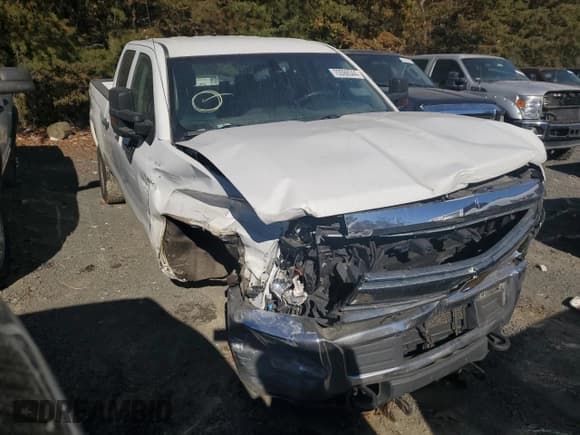 ✅ 2017 Chevrolet Silverado 2500HD Work Truck • VIN: 1GC2KUEG3HZ217680 • Lot: 70592044. Wystawiony na Copart z przebiegiem 303 506 mil. Bezpłatny archiwum sprzedaży aukcyjnych z USA i szczegółowy raport historii pojazdu na DreamBid. Zdjęcie 4.