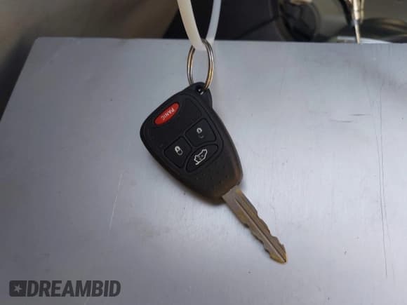 ✅ 2007 Dodge Charger R/T • VIN: 2B3KA53H07H851307 • Лот: 43213716. Опубликован ранее на IAAI с пробегом 181 001 миль. Бесплатный доступ к архиву аукционных продаж из США и подробный отчёт об истории автомобиля на DreamBid. Изображение 11.