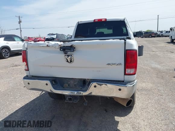 ✅ 2018 Ram 2500 Tradesman • VIN: 3C6UR5CJ4JG122048 • Лот: 43144308. Опубликован ранее на IAAI с пробегом 205 923 миль. Бесплатный доступ к архиву аукционных продаж из США и подробный отчёт об истории автомобиля на DreamBid. Изображение 16.