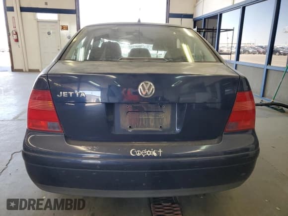 ✅ 2002 Volkswagen Jetta GL • VIN: 3VWRB69MX2M074114 • Lot: 64694925. Wystawiony na Copart z przebiegiem 141 243 mil. Bezpłatny archiwum sprzedaży aukcyjnych z USA i szczegółowy raport historii pojazdu na DreamBid. Zdjęcie 6.