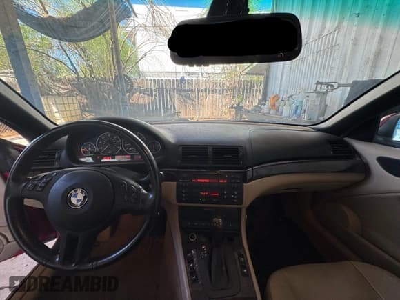 ✅ 2005 BMW 3 Series 330Ci • VIN: WBABW53435PL53055 • Lot: 84269835. Wystawiony na Copart z przebiegiem 112 925 mil. Bezpłatny archiwum sprzedaży aukcyjnych z USA i szczegółowy raport historii pojazdu na DreamBid. Zdjęcie 9.