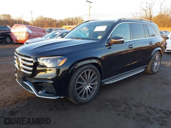 ✅ 2025 Mercedes-Benz GLS 450 • VIN: 4JGFF5KE1SB296387 • Lot: 43719840. Wystawiony na IAAI z przebiegiem 7 534 mil. Bezpłatny archiwum sprzedaży aukcyjnych z USA i szczegółowy raport historii pojazdu na DreamBid. Zdjęcie 19.