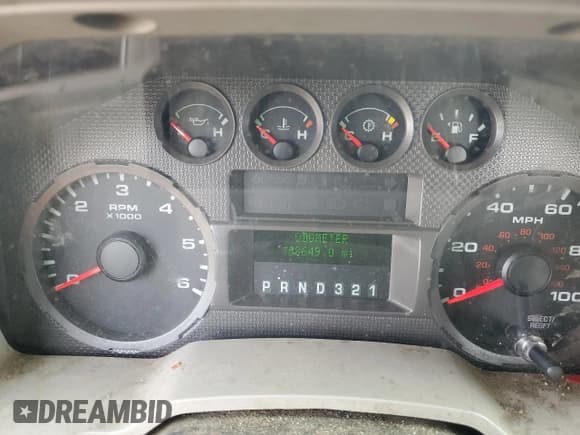 ✅ 2010 Ford F-250 • VIN: 1FTSF2BY9AEA45478 • Lot: 50821805. Wystawiony na Copart z przebiegiem 188 649 mil. Bezpłatny archiwum sprzedaży aukcyjnych z USA i szczegółowy raport historii pojazdu na DreamBid. Zdjęcie 9.