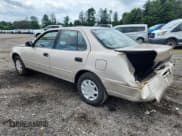 ✅ 1993 Toyota Camry DLX • VIN: 4T1SK11E6PU180747 • Lot: 64990075. Wystawiony na Copart z przebiegiem 109 692 mil. Bezpłatny archiwum sprzedaży aukcyjnych z USA i szczegółowy raport historii pojazdu na DreamBid. Zdjęcie 2.