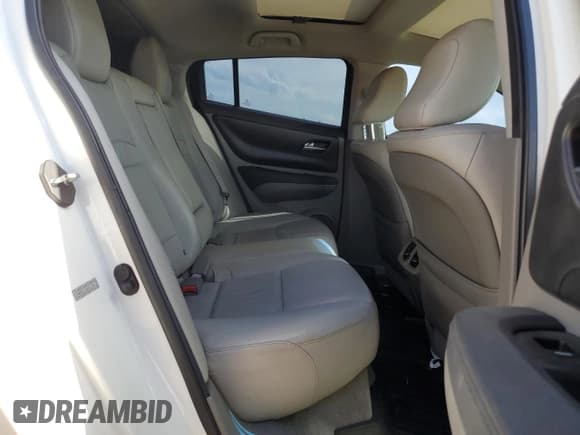 ✅ 2010 Acura ZDX • VIN: 2HNYB1H21AH501205 • Лот: 58171905. Опубликован ранее на Copart с пробегом 167 006 миль. Бесплатный доступ к архиву аукционных продаж из США и подробный отчёт об истории автомобиля на DreamBid. Изображение 11.