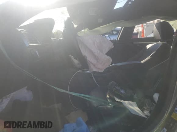 ✅ 2019 BMW 4 Series 430i xDrive • VIN: WBA4J3C59KBL05590 • Lot: 57723065. Listed on Copart with Not provided. Free auction sales archive from the USA and detailed vehicle history report at DreamBid. Image 7.