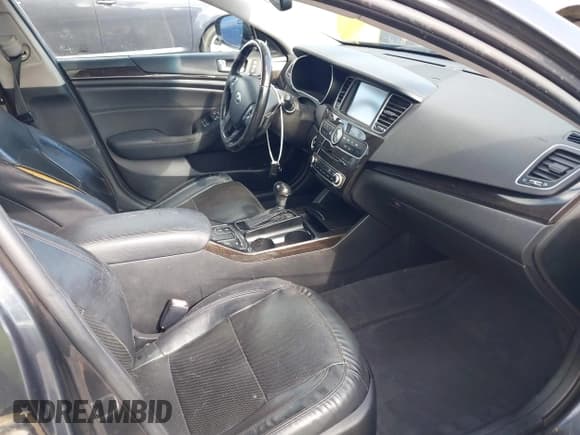 ✅ 2014 Kia Cadenza Premium • VIN: KNALN4D75E5121417 • Lot: 43700972. Wystawiony na IAAI z przebiegiem 179 244 mil. Bezpłatny archiwum sprzedaży aukcyjnych z USA i szczegółowy raport historii pojazdu na DreamBid. Zdjęcie 5.