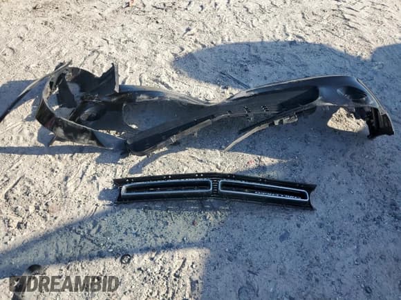 ✅ 2019 Dodge Challenger R/T • VIN: 2C3CDZBT8KH641929 • Lot: 68801274. Wystawiony na Copart z przebiegiem 79 429 mil. Bezpłatny archiwum sprzedaży aukcyjnych z USA i szczegółowy raport historii pojazdu na DreamBid. Zdjęcie 14.