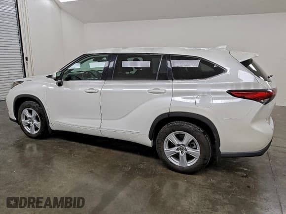 ✅ 2021 Toyota Highlander LE • VIN: 5TDBZRBH0MS070154 • Lot: 95152995. Listed on Copart with 95,901 mi. Free auction sales archive from the USA and detailed vehicle history report at DreamBid. Image 2.
