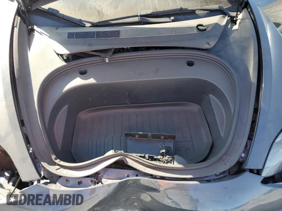 ✅ 2022 Tesla Model 3 Long Range • VIN: 5YJ3E1EB3NF167234 • Lot: 66498275. Wystawiony na Copart z przebiegiem 87 481 mil. Bezpłatny archiwum sprzedaży aukcyjnych z USA i szczegółowy raport historii pojazdu na DreamBid. Zdjęcie 11.