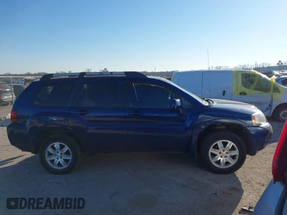 ✅ 2010 Mitsubishi Endeavor LS • VIN: 4A4JN2AS9AE002389 • Lot: 41390321. Wystawiony na IAAI z przebiegiem 103 060 mil. Bezpłatny archiwum sprzedaży aukcyjnych z USA i szczegółowy raport historii pojazdu na DreamBid. Zdjęcie 13.