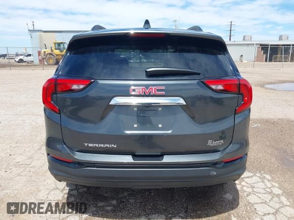 ✅ 2021 GMC Terrain SLE • VIN: 3GKALMEV2ML384884 • Lot: 42124666. Wystawiony na IAAI z przebiegiem 86 791 mil. Bezpłatny archiwum sprzedaży aukcyjnych z USA i szczegółowy raport historii pojazdu na DreamBid. Zdjęcie 17.