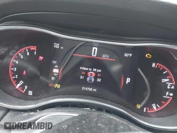 ✅ 2017 Dodge Durango SXT • VIN: 1C4RDJAG8HC648113 • Lot: 43648723. Wystawiony na IAAI z przebiegiem 214 705 mil. Bezpłatny archiwum sprzedaży aukcyjnych z USA i szczegółowy raport historii pojazdu na DreamBid. Zdjęcie 7.