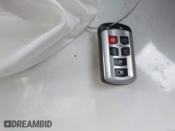 ✅ 2013 Toyota Sienna XLE • VIN: 5TDDK3DC1DS062849 • Lot: 41510296. Listed on IAAI with 100,178 mi. Free auction sales archive from the USA and detailed vehicle history report at DreamBid. Image 11.