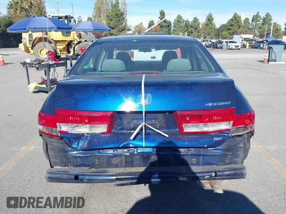 ✅ 2004 Honda Accord DX • VIN: 1HGCM55154A138800 • Lot: 43617472. Listed on IAAI with 35,894 mi. Free auction sales archive from the USA and detailed vehicle history report at DreamBid. Image 17.