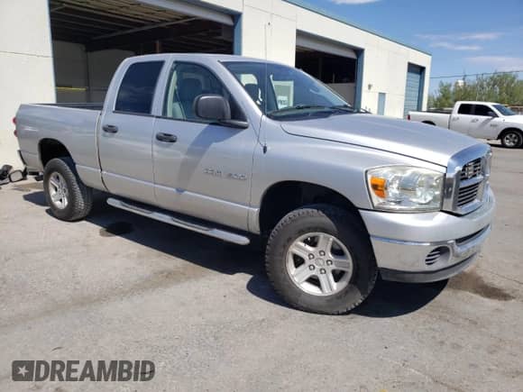 2007 Dodge 1500 ST с VIN 1D7HU18PX7J507402, выставлен на аукционе Copart как лот 66437554 с пробегом 118 546 миль миль и Чистый • Clean title. История ставок и продаж доступна на DreamBid. Изображение 4.