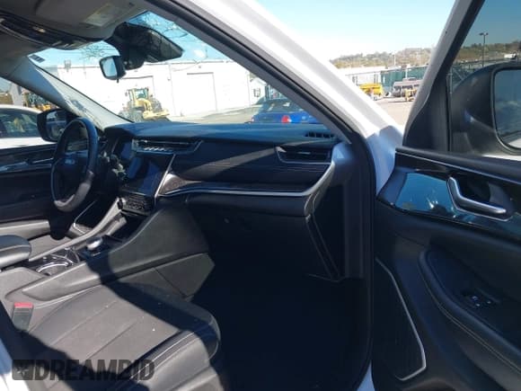 ✅ 2022 Jeep Grand Cherokee Altitude • VIN: 1C4RJKAG3N8624671 • Лот: 43494559. Опубликован ранее на IAAI с пробегом 42 202 миль. Бесплатный доступ к архиву аукционных продаж из США и подробный отчёт об истории автомобиля на DreamBid. Изображение 5.