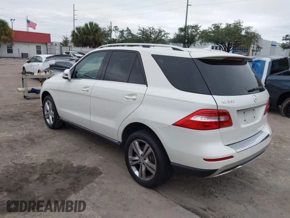 ✅ 2013 Mercedes-Benz M 350 • VIN: 4JGDA5JB3DA159912 • Lot: 43904090. Listed on IAAI with 155,772 mi. Free auction sales archive from the USA and detailed vehicle history report at DreamBid. Image 3.