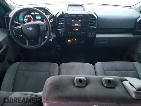 ✅ 2015 Ford F-150 XL • VIN: 1FTEW1E84FKE66441 • Lot: 90355795. Listed on Copart with 210,260 mi. Free auction sales archive from the USA and detailed vehicle history report at DreamBid. Image 8.